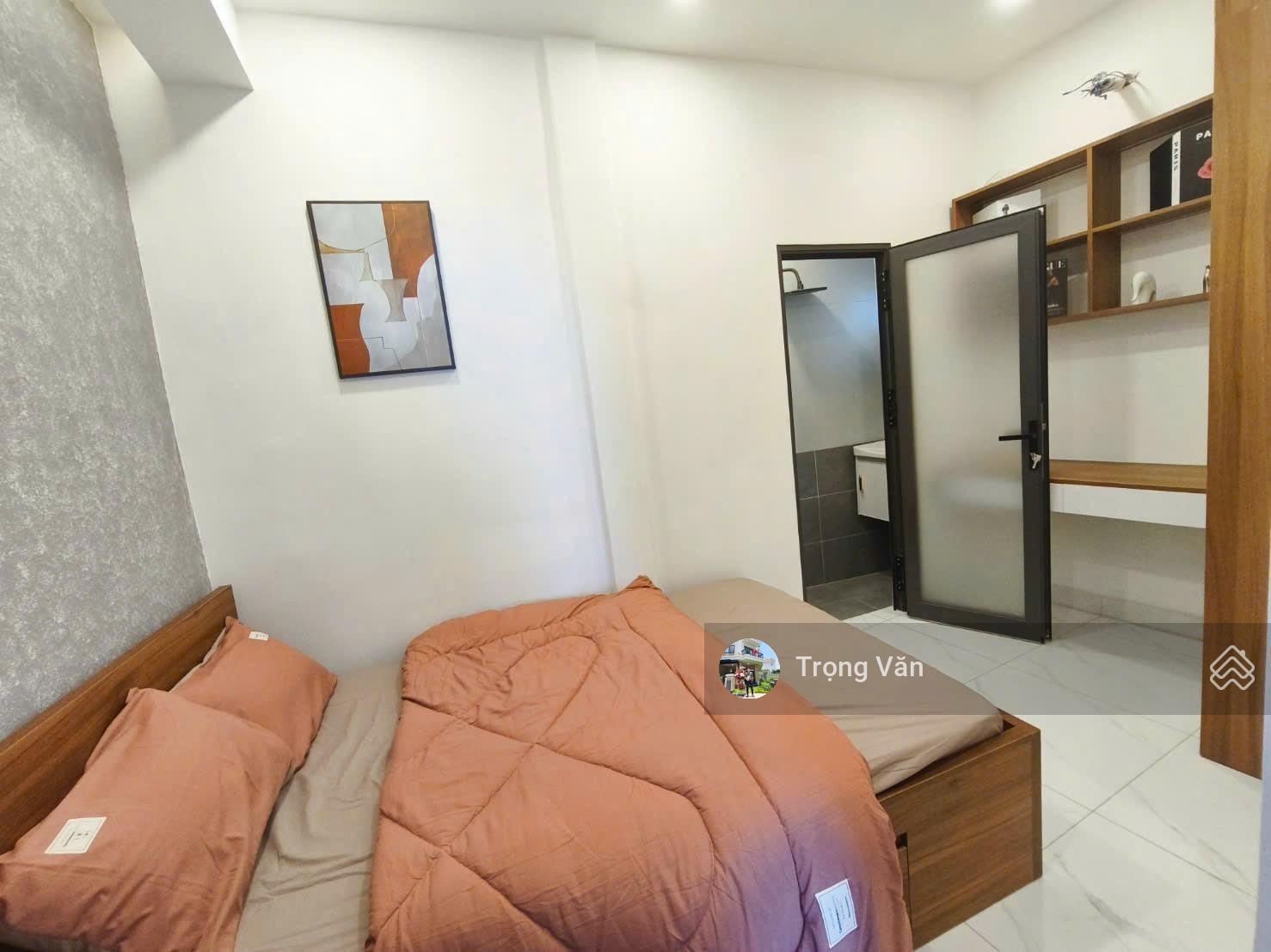 Sát khu Phan Xích Long - nhà đẹp 3 phòng ngủ - ngang 4m. Chỉ 5,2 tỷ