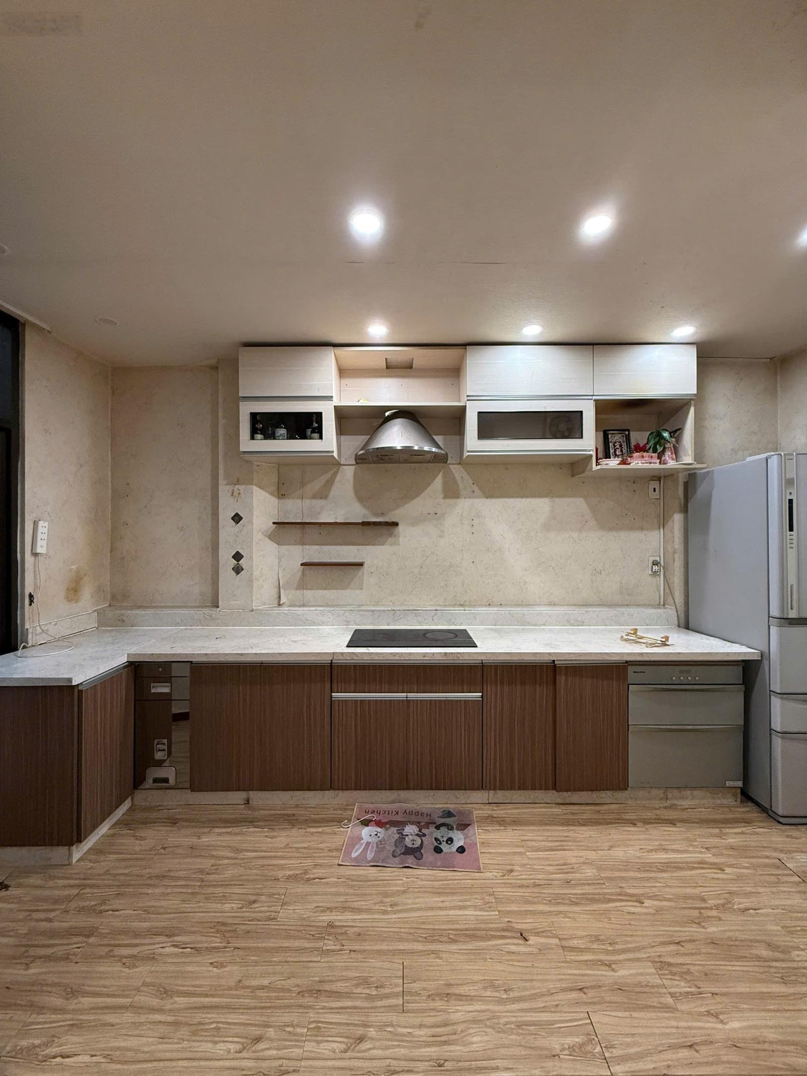 Bán nhà Nguyễn Thị Minh Khai Quận 1 - Diện tích 6.35x 6.3m - 5 tầng