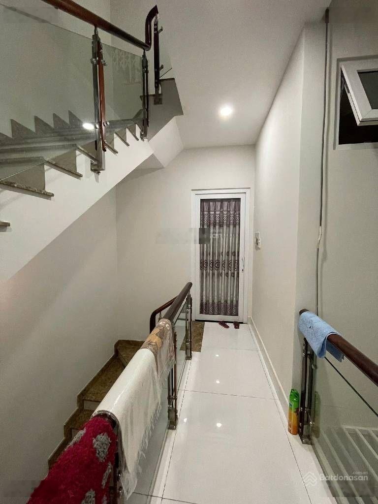 12 tỷ 900 thương lượng, nhà 4 tầng mặt tiền kinh doanh, diện tích : 4 x 20