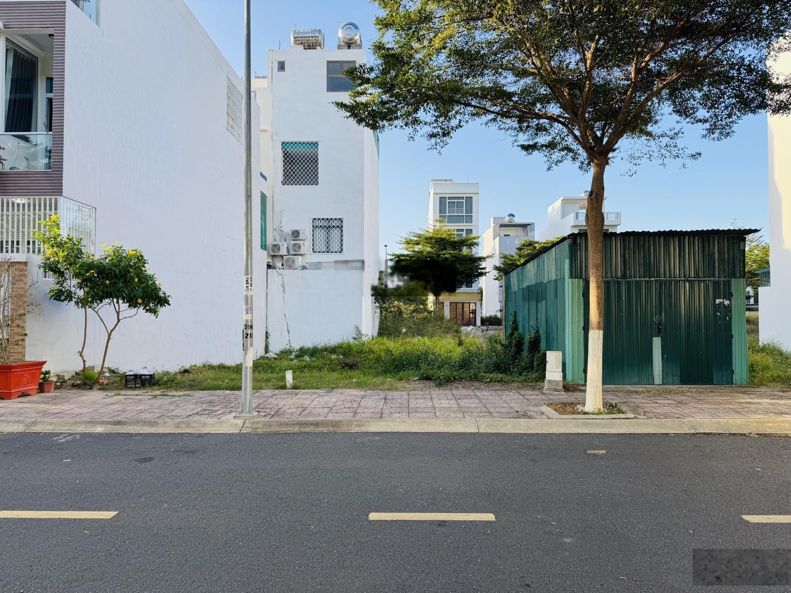 Bán đất khu đô thị mipeco nha trang - đường số 8 - dt: 95m2 giá 8,6 tỷ