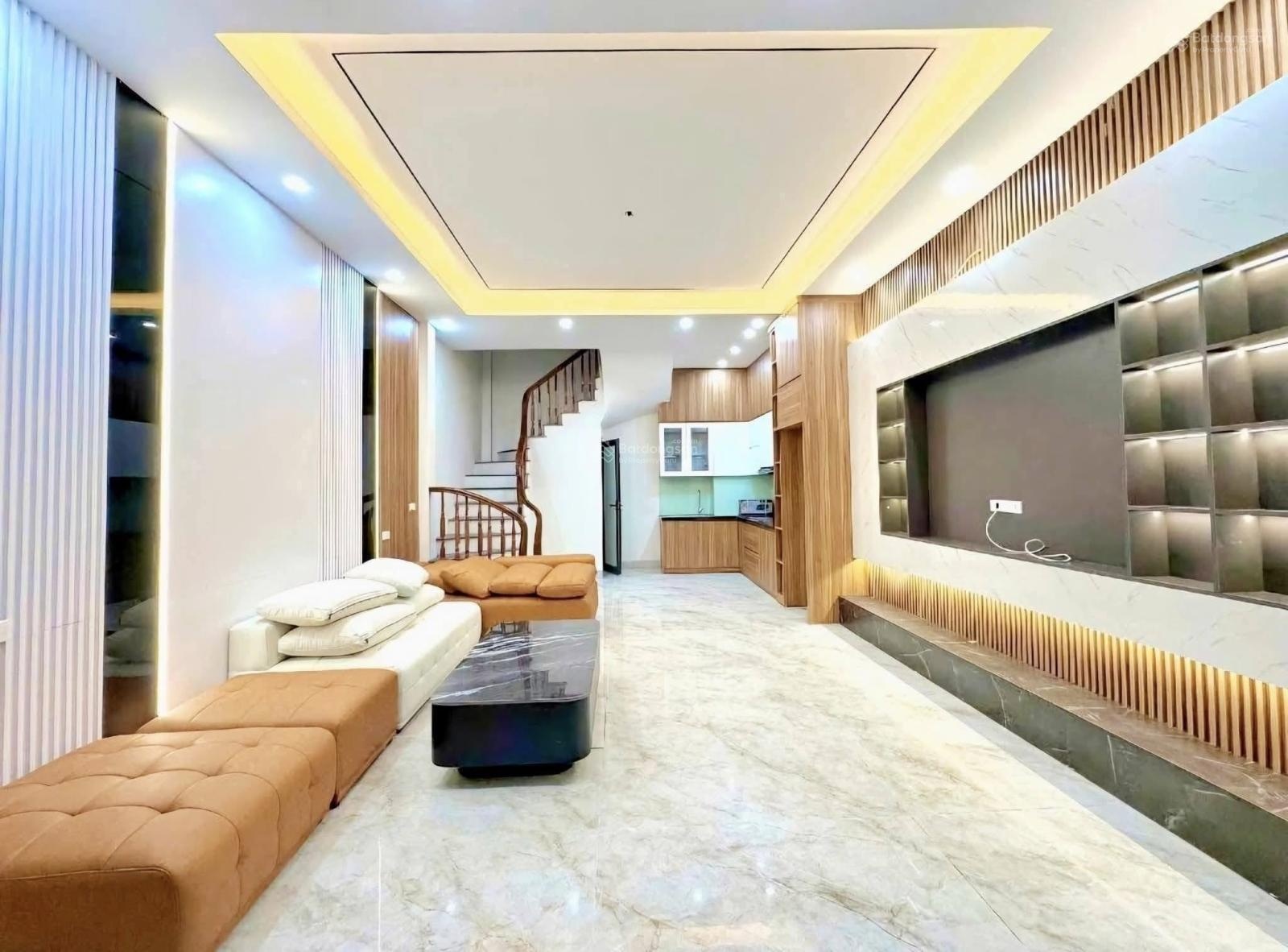 Phân lô sát Trương Định - 40m2 - mặt tiền 4m, full đồ - 8 tỷ 456