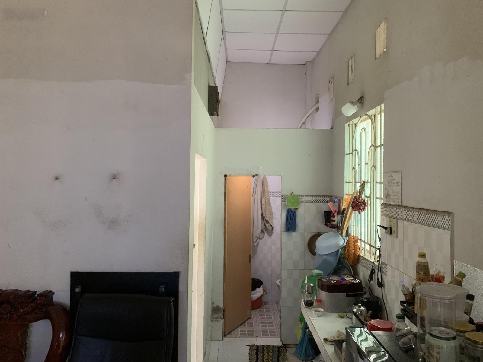 Bán đất tặng nhà trọ cấp 4 có 3 phòng DT: 5x20m full thổ cư lộ oto gần đường Võ Văn Kiệt