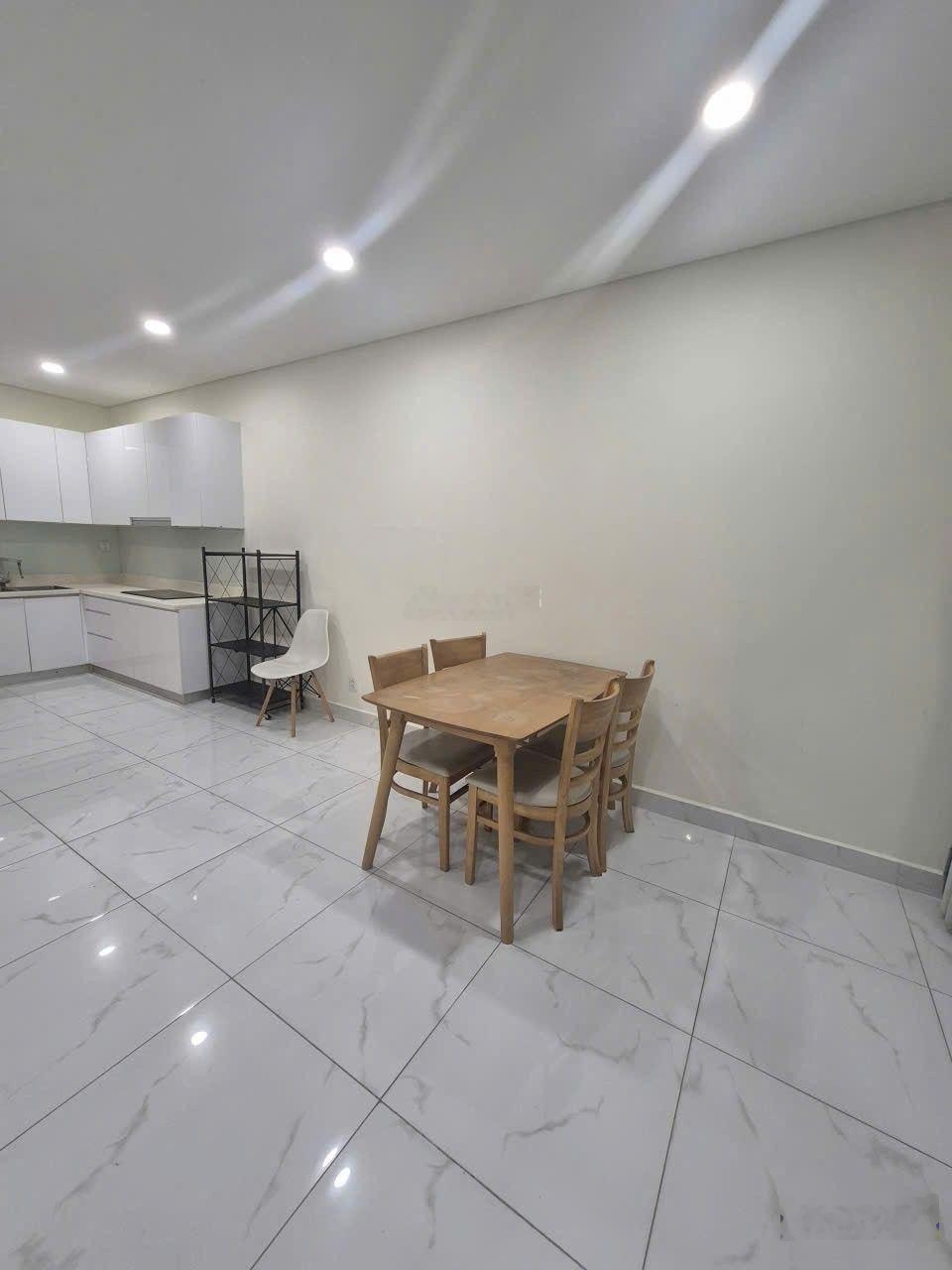 Cho thuê căn 2PN 58m2, NTCB giá 10tr An Gia Skyline quận 7