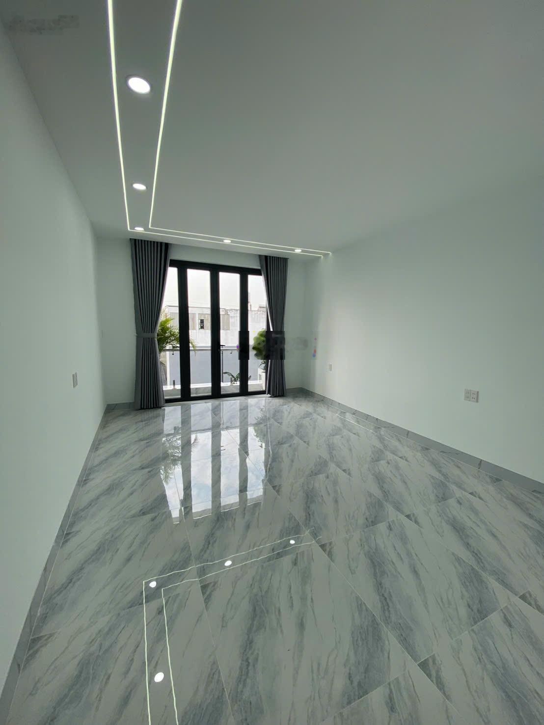 Nhà mới xây - vào ở ngay. full nội thất. shr. cc trong ngày. mua nhà đón tết!