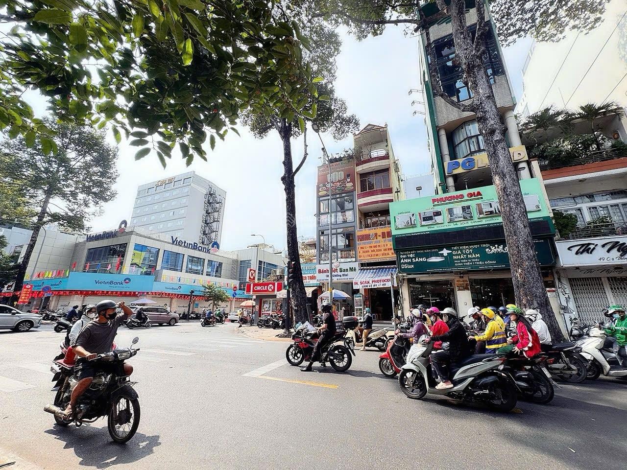 Bán nhà 5 tầng mặt tiền kd Cao Thắng,Q.3-DT 60m2 SH nở hậu vuông đẹp-ngay góc Nguyễn Đình Chiểu VIP