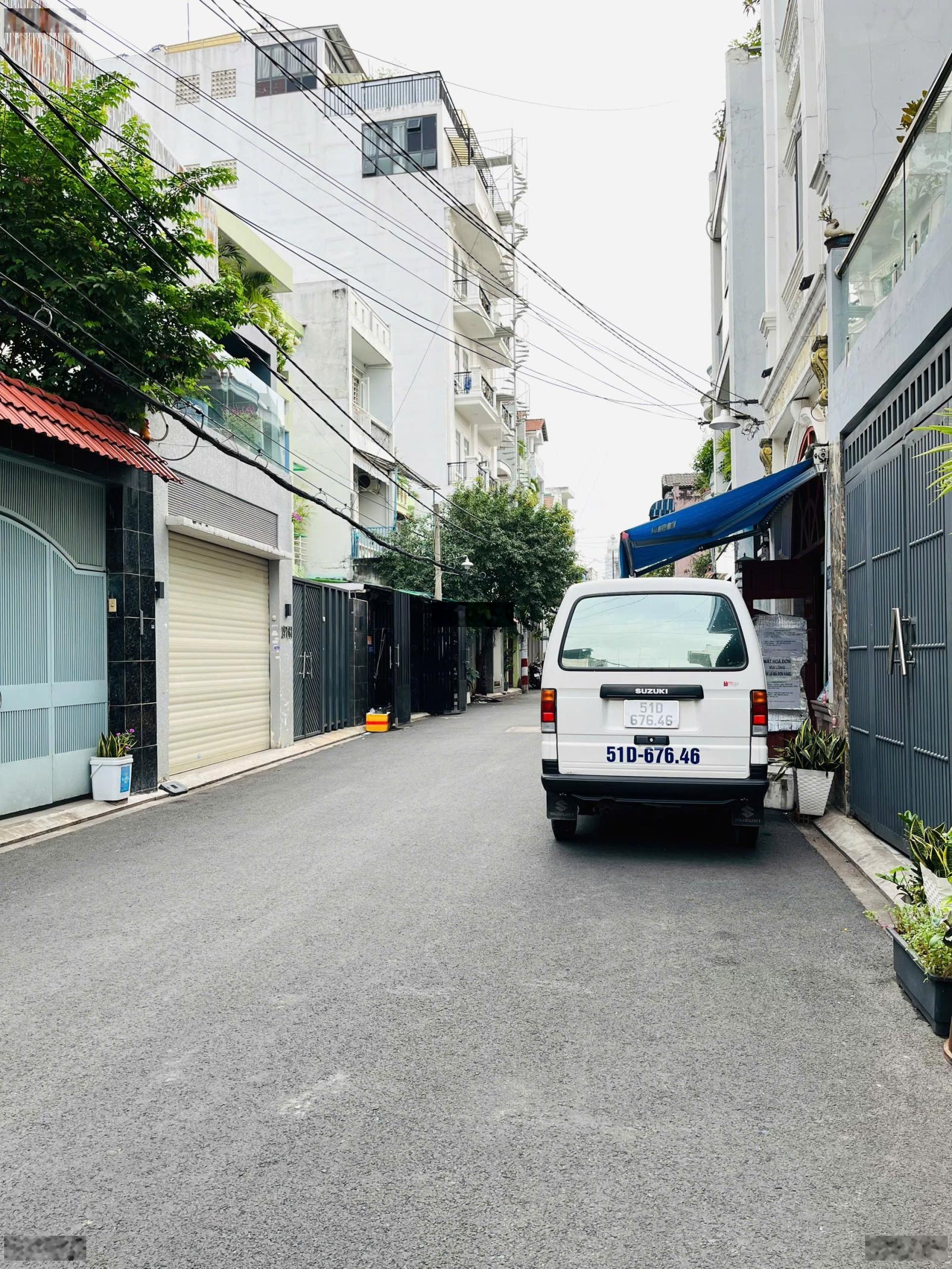 Hẻm xe hơi đường Thoại Ngọc Hầu gần Lũy Bán Bích DT 4mx23m 1 lầu giá 8,7 tỷ