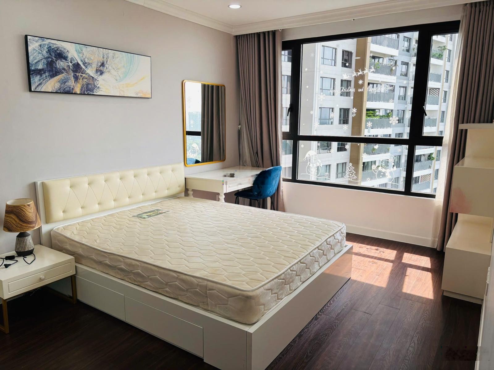 Cho thuê căn hộ đẹp 2PN, 2WC, 99m2 tại Riviera Point, Tân Phú, Q7, 24 triệu VND LH: 0919998431