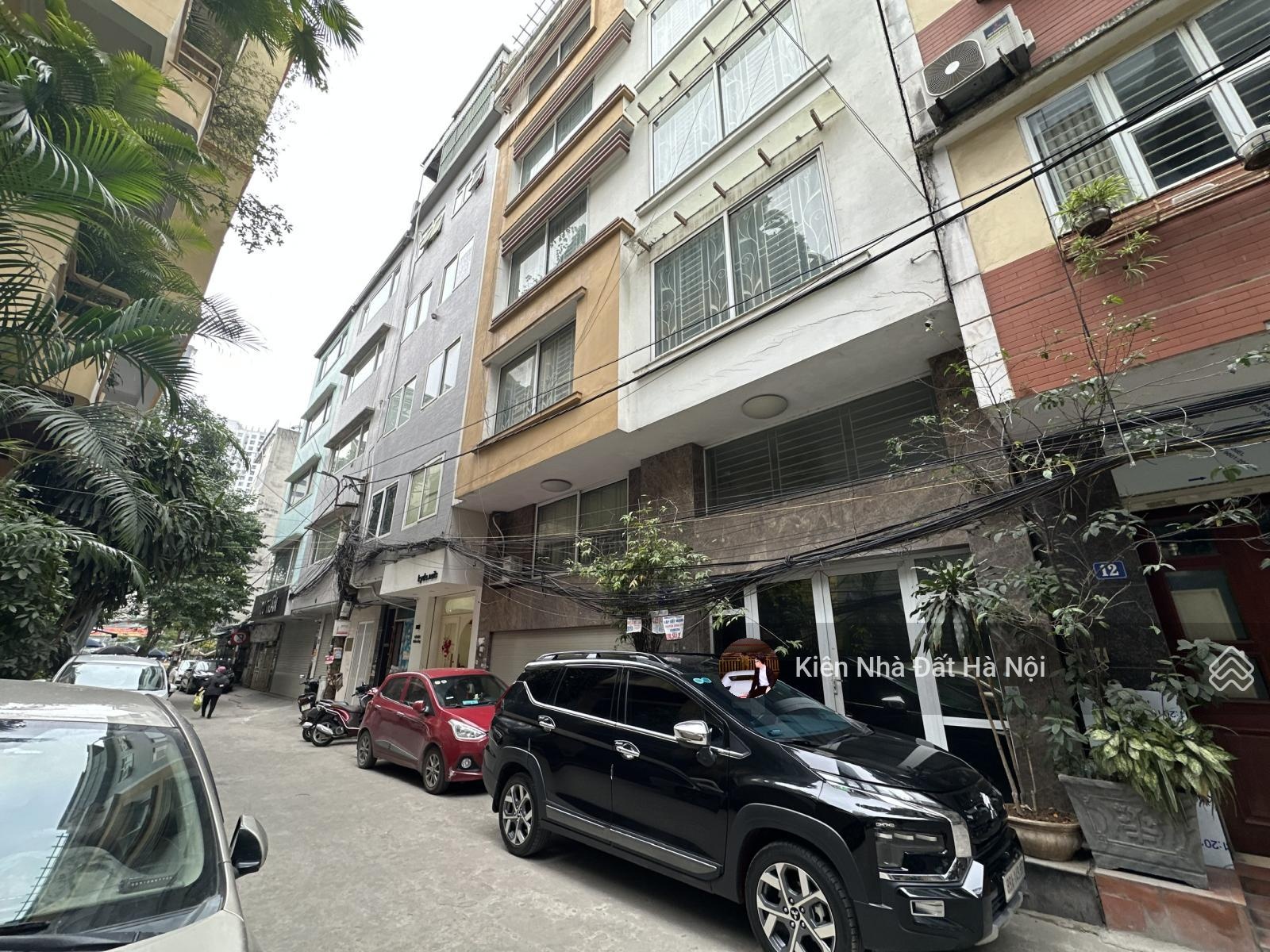 Siêu hiếm! Chùa Láng - Phân lô Quận Ủy Đống Đa-51.5m2 6 tầng MT 4.7m - Ô tô tránh, 2 thoáng, sát hồ