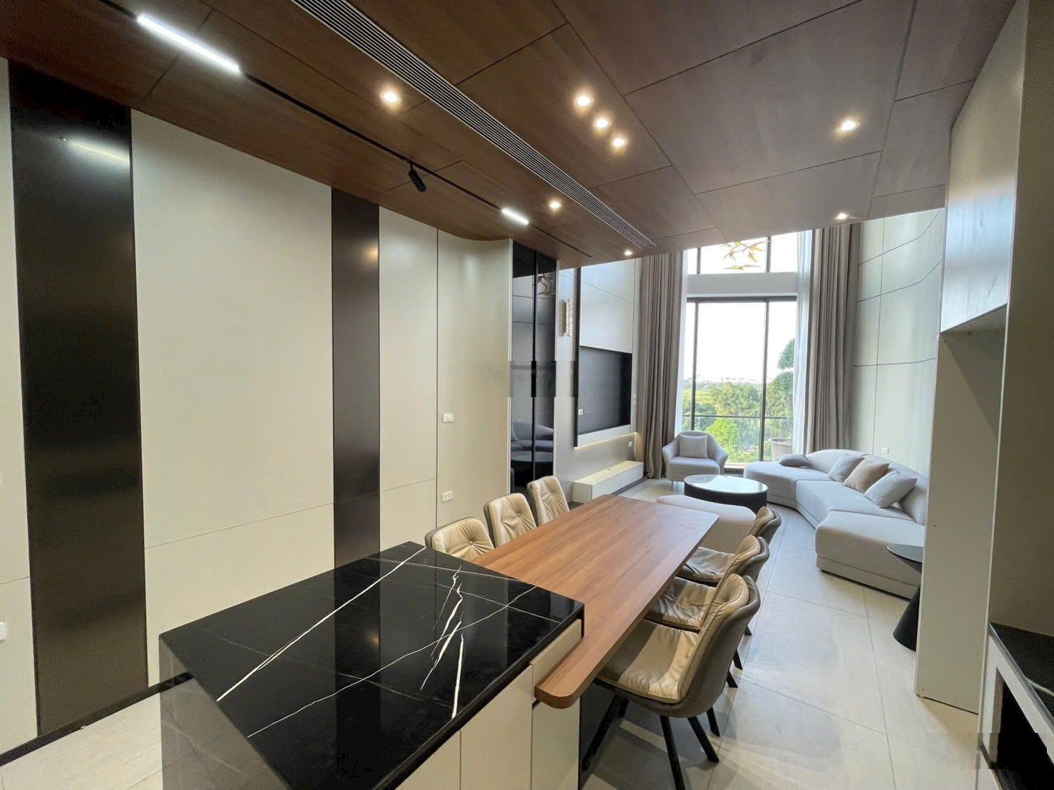 Chính chủ bán nhà xây 7 tầng vier hồ điều hoà 30ha cự khối đang thi công