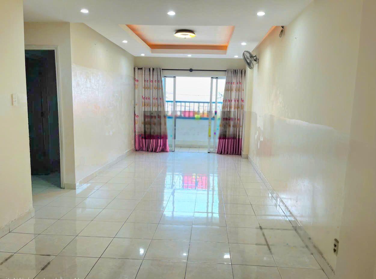 Chỉ 12 tr cho thuê nhanh C/C Babylon Tân Phú HCM - 78m2, 2pn 2wc, nội thất cơ bản, view pháo hoa