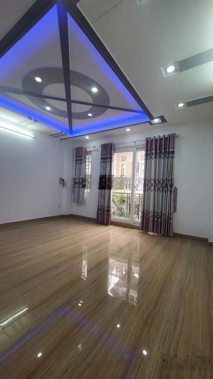 Siêu phẩm ngang 5m - 5 tầng - 2 mặt tiền - hẻm xe hơi huỳnh văn bánh - vuông a4 - nhỉnh 8 tỷ