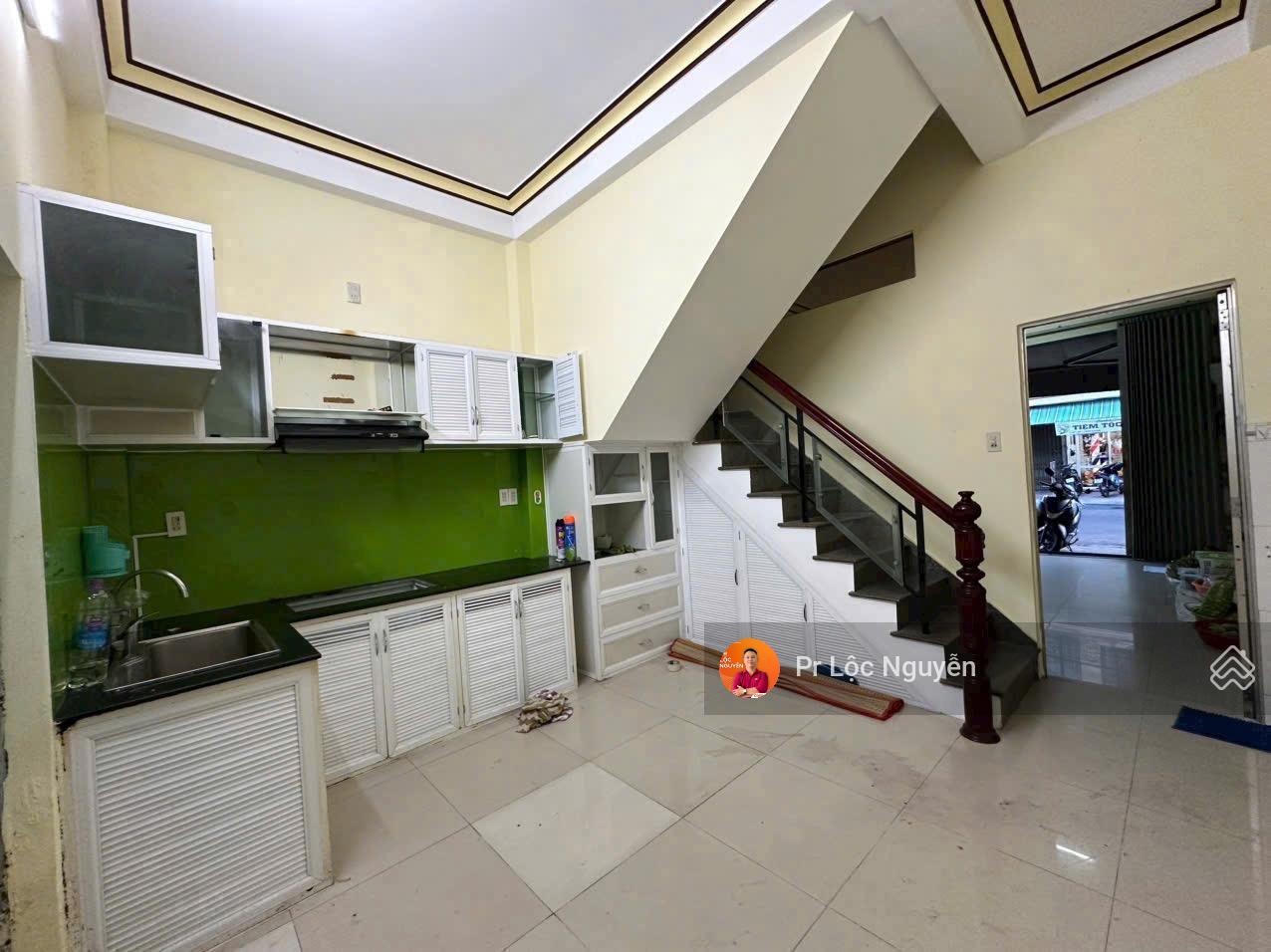 Nhà 3 tầng mặt tiền đường Lạc Long Quân phường Nha Trang