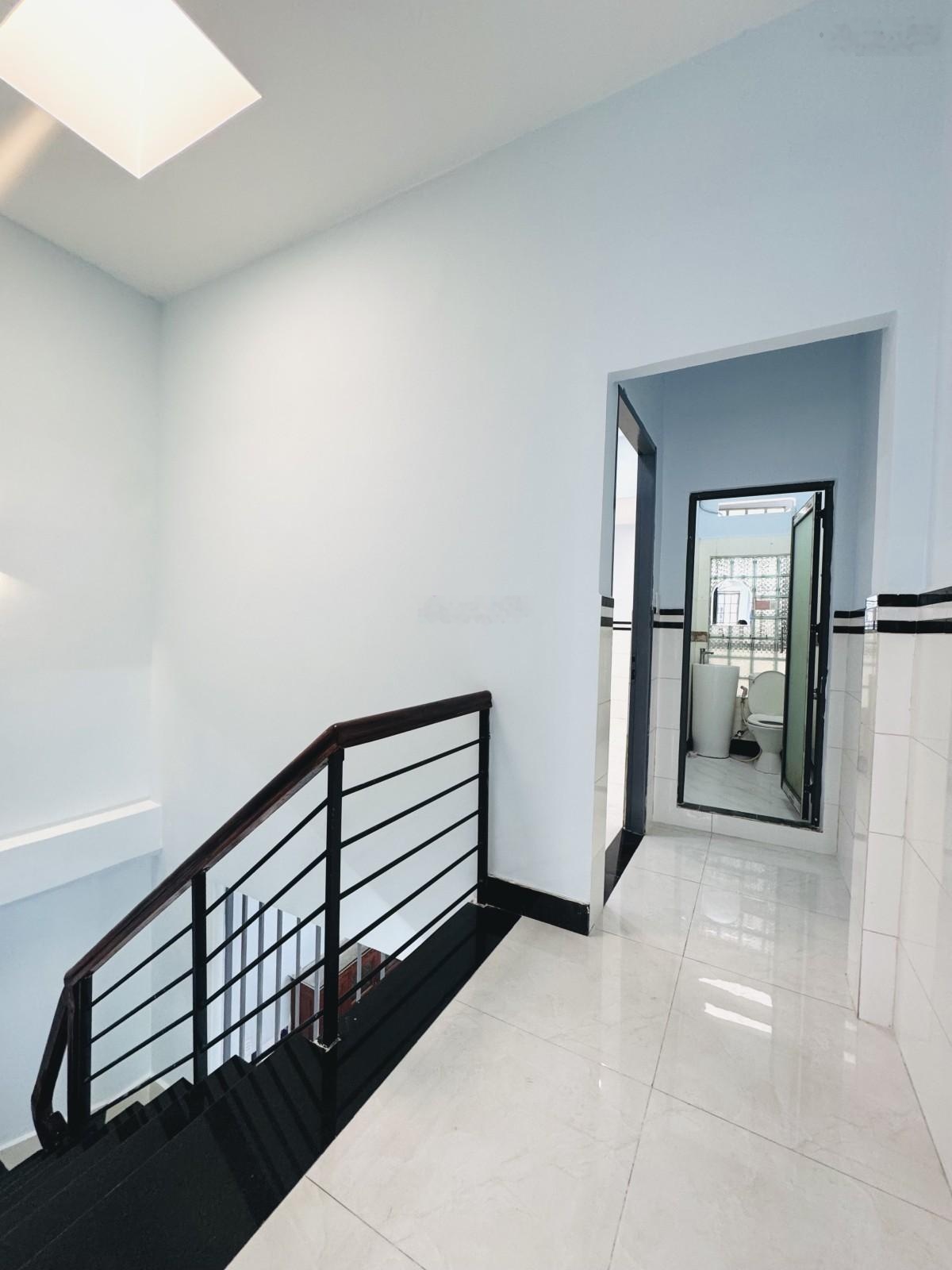 Bán nhà mới ở ngay - Phạm Văn Chiêu P14 Gò Vấp - 50m2 (4.2x12m) - 2PN - Giá 4.95 tỷ