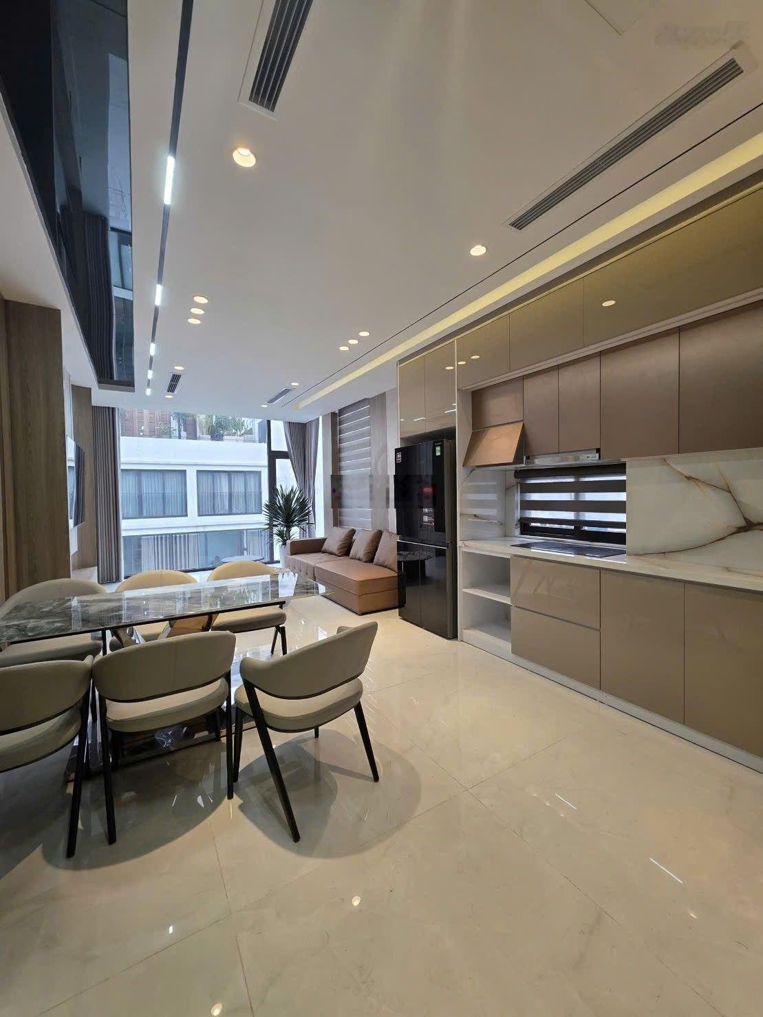 Bán nhà phố Nguyễn Lam, Việt Hưng 95m2, 7 tầng thang máy, Gara ô tô, chỉ 25 tỷ, 0969958668