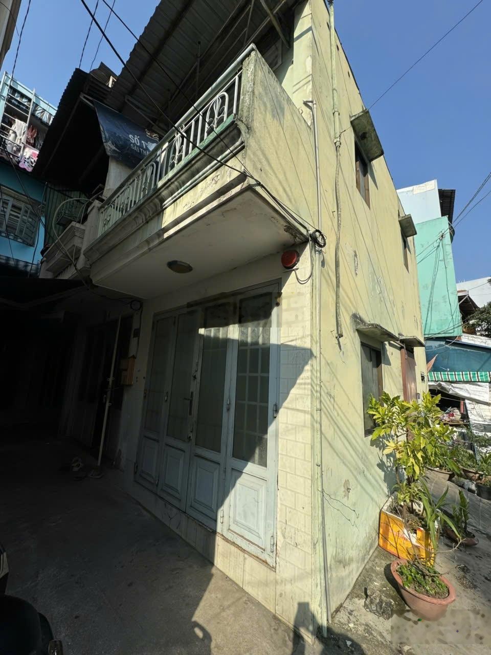 Chỉ 2.78 tỷ! có nhà bùi minh trực, hẻm xh, 17m2, thổ cư, 1 lầu