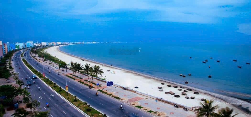 Chính chủ cần bán lô đất mặt tiền biển Nguyễn Tất Thành, diện tích 250m2 tại Thanh Khê, Đà Nẵng.