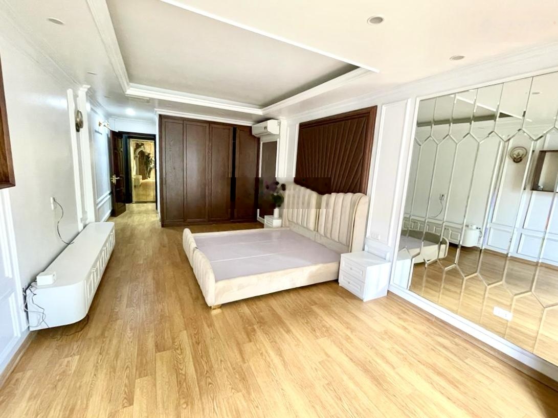 Phân lô VIP Tân Mai - ô tô tránh - 48m2 x 8 tầng thang máy - Vừa ở vừa kinh doanh - Giá: 23.5 tỷ