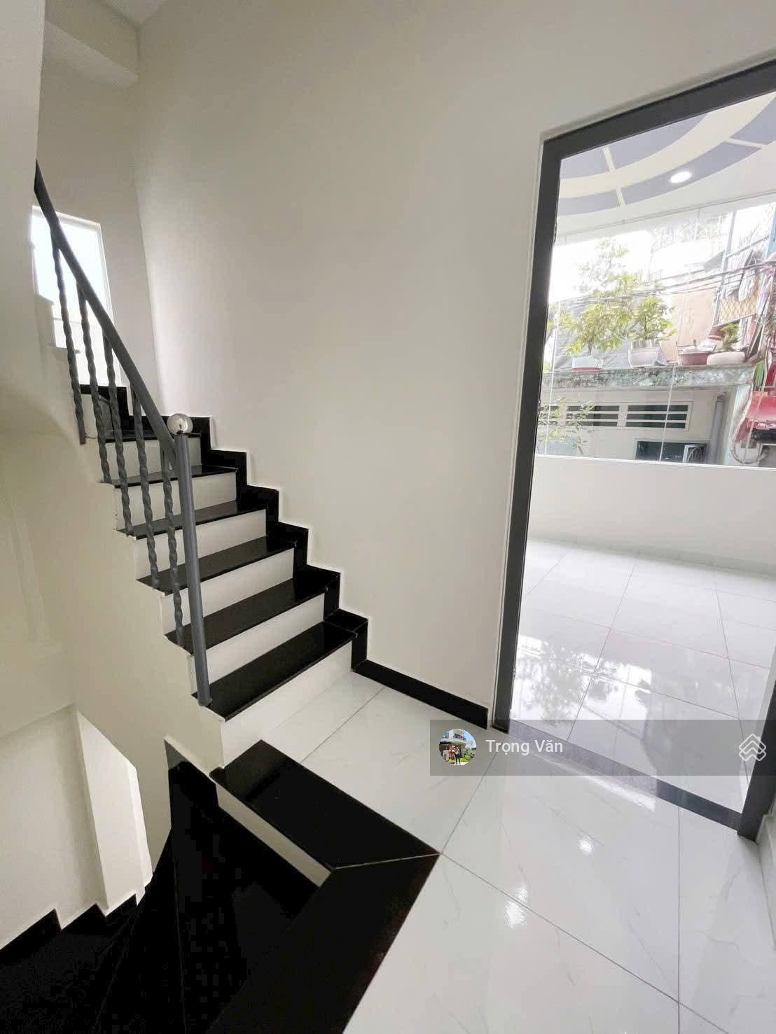 Căn góc hẻm 3,5m thông Hoàng Sa - 4 tầng 3PN 4WC - ngang 4,57m. Chỉ 4,5 tỷ