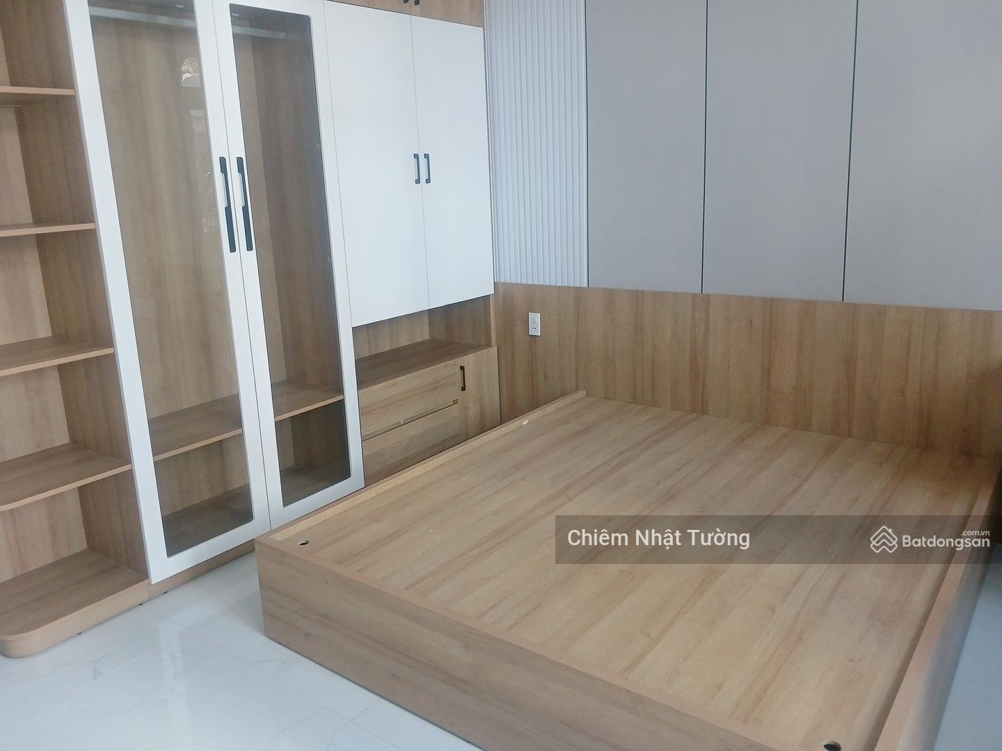 Nhà bán khu phân lô hẻm 8m, 5 tầng Thang máy 450kg, 4m x 15m(60m2) gò xoài, lê văn Quới