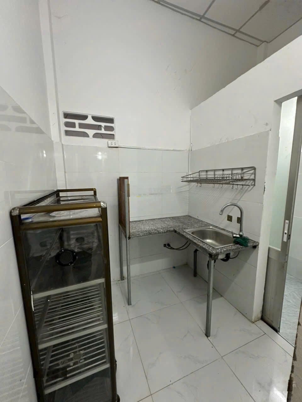 Cho thuê nhà nguyên căn 3 phòng ngủ