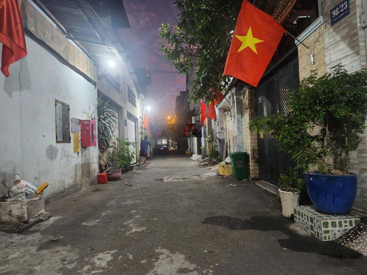 Hẻm xe hơi 4m thẳng 1 trục - 60m2 CN đủ trên sổ - khu phân lô - chính chủ lâu năm - 6đ nhỉnh