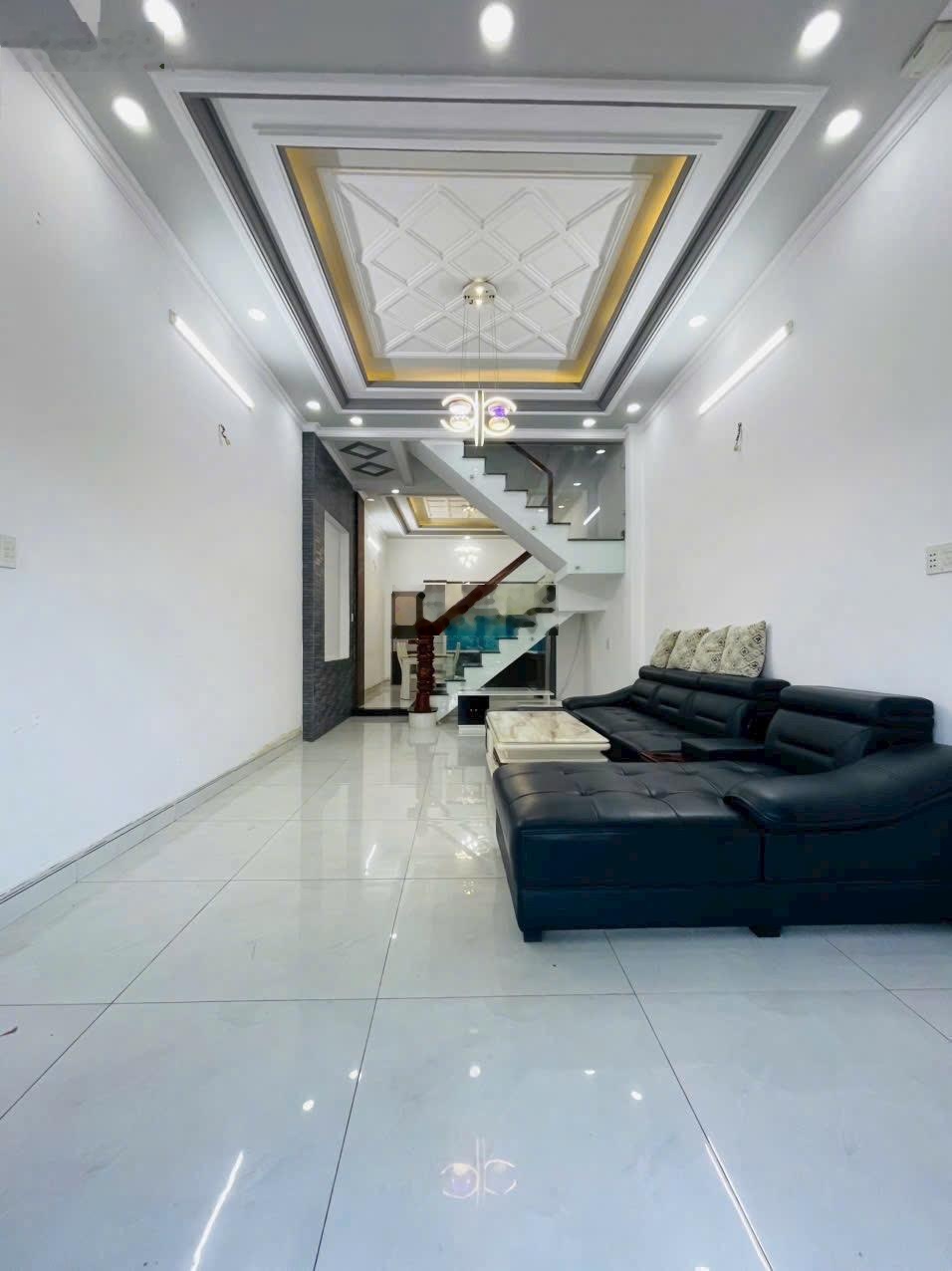 NHÀ ĐẸP 4 tầng KDC SÀI GÒN MỚI chỉ 6,6 tỷ. Dt 4x13m Đường nhựa xe hơi 6m. Hỗ trợ vay bank