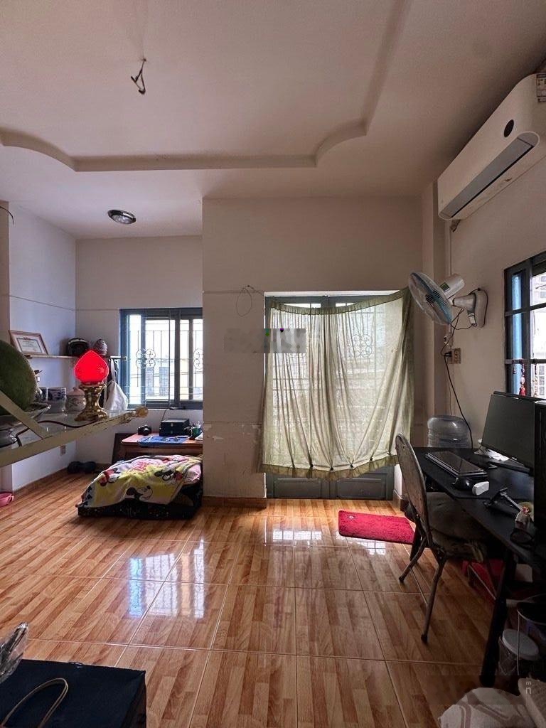 Bán nhà 2 tầng, hẻm xe tải 8 m,Lý thường Kiệt, p9 Tân Bình,giáp Q10,diện tích 40 m2,giá hơn 8 tỷ