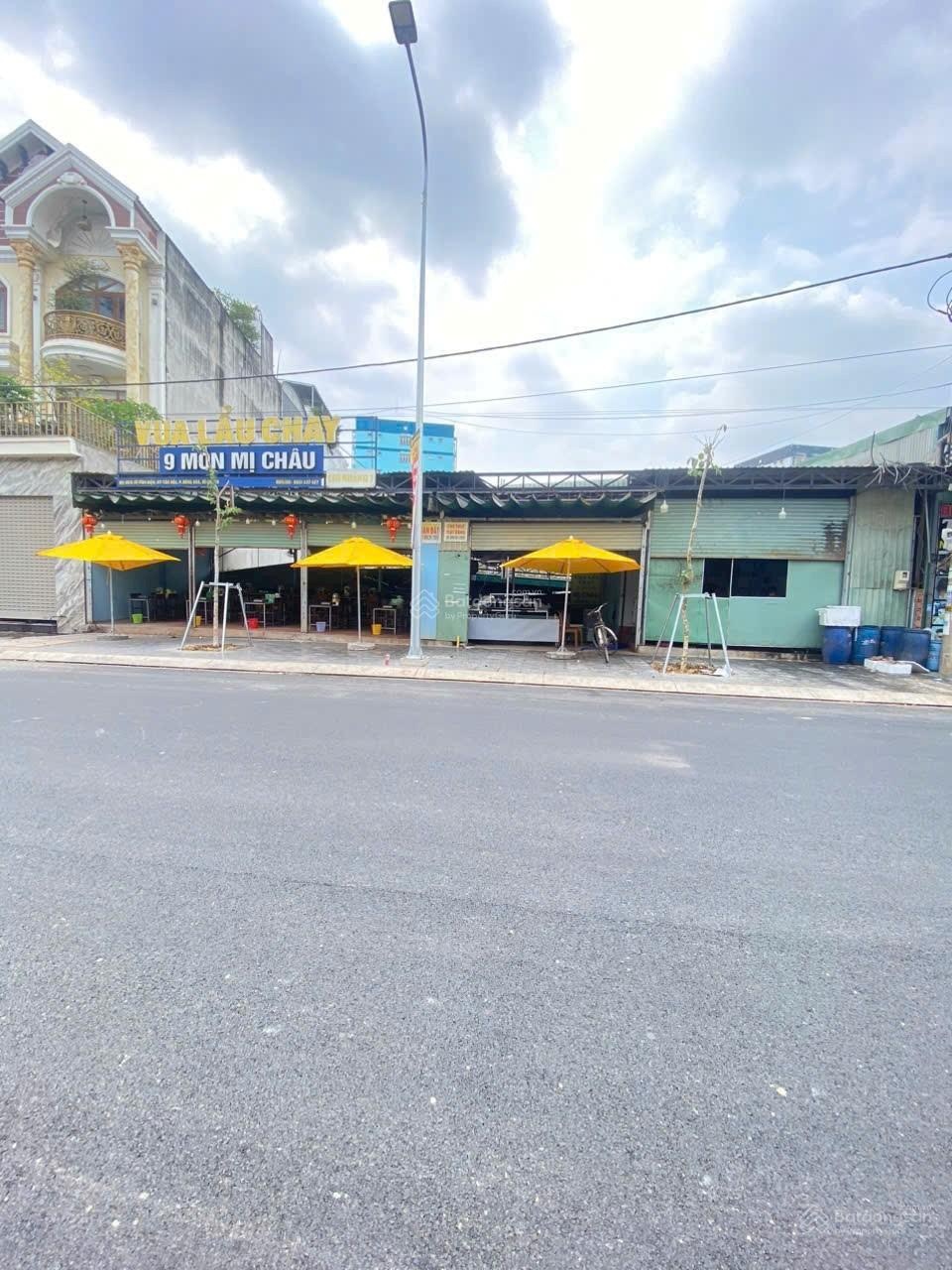 Chính chủ cần bán MT ở Tân Hoà, Đông Hoà. Đường rộng 17m thông. DT 134m2, TC 94,5m2. Ngay làng ĐHQG