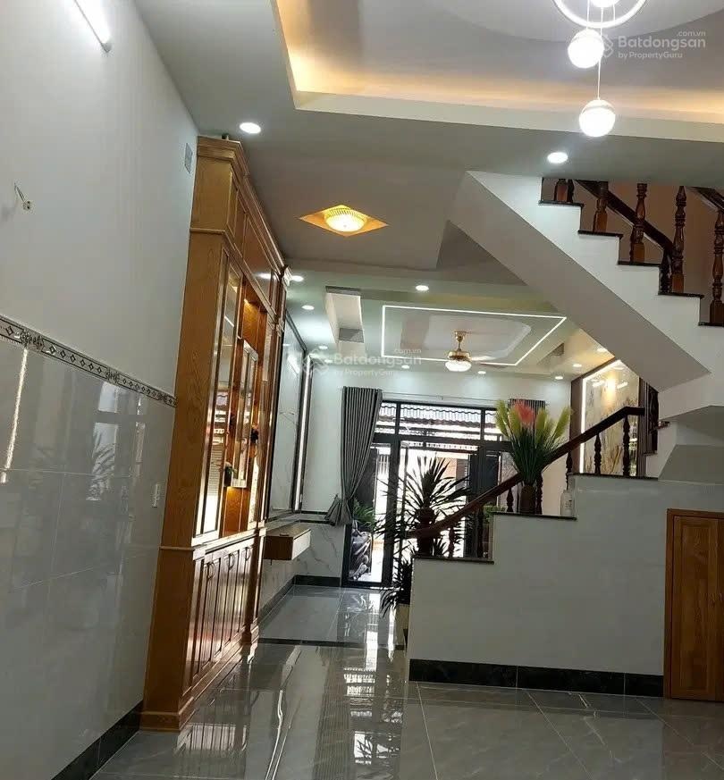 Nhà 81m2 5 Tầng có 7 tỏi x Lê Văn Khương Thới AN Quận 12 TP. Hồ Chí Minh.