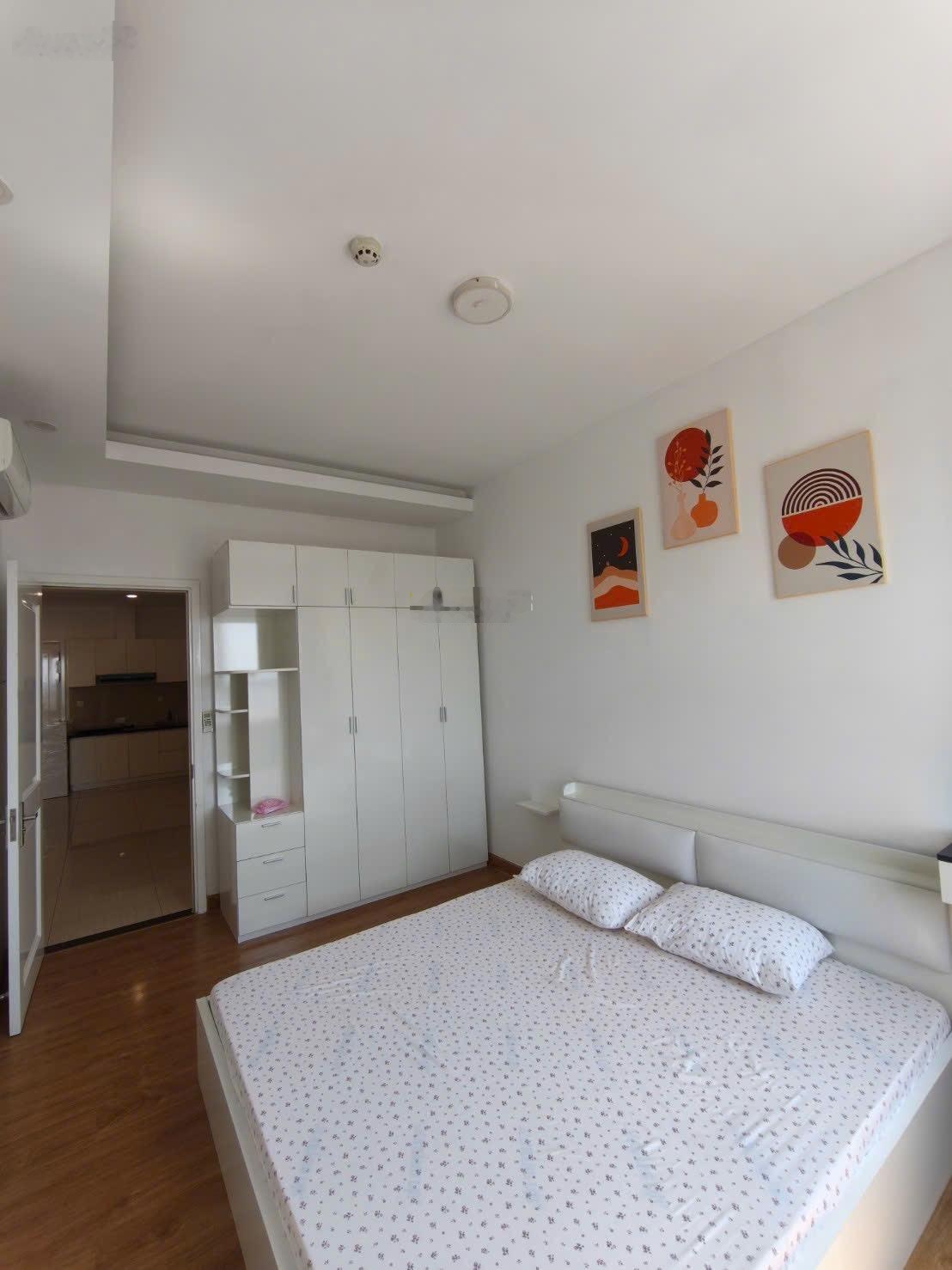 Cần cho thuê ngay 1pn 8 triệu vào ở liền nhà