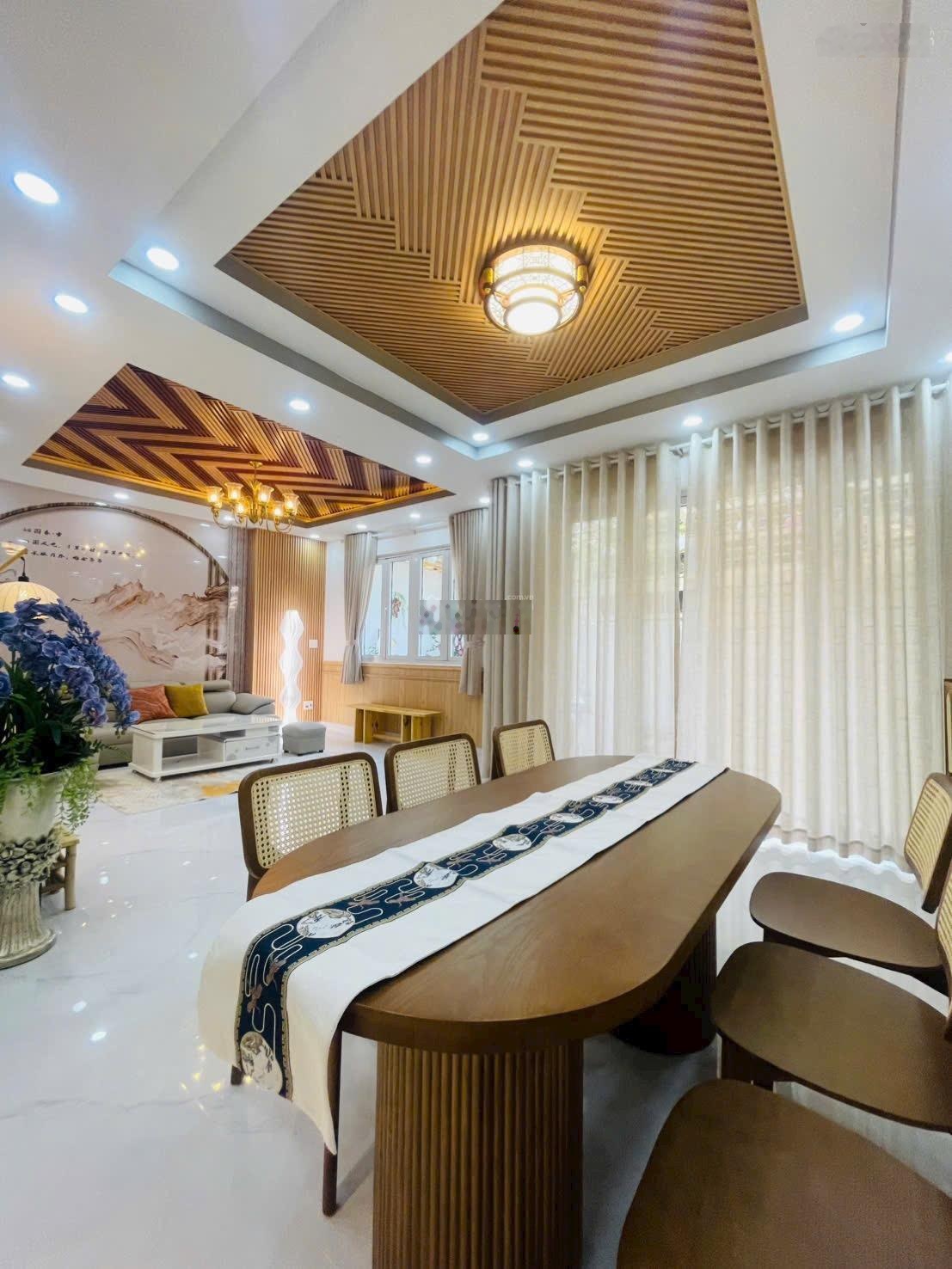 Bán nhà Quận 7, Huỳnh Tấn Phát, 7,2m x 12m nhà 3PN full NT, giá bán 6,95 tỷ