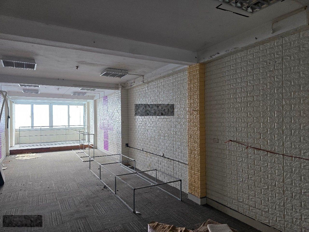 Cho thuê nhà mặt phố mặt tiền 8.9m2 số 208 Nguyễn lương Bằng, Kim Liên, Hà Nội.