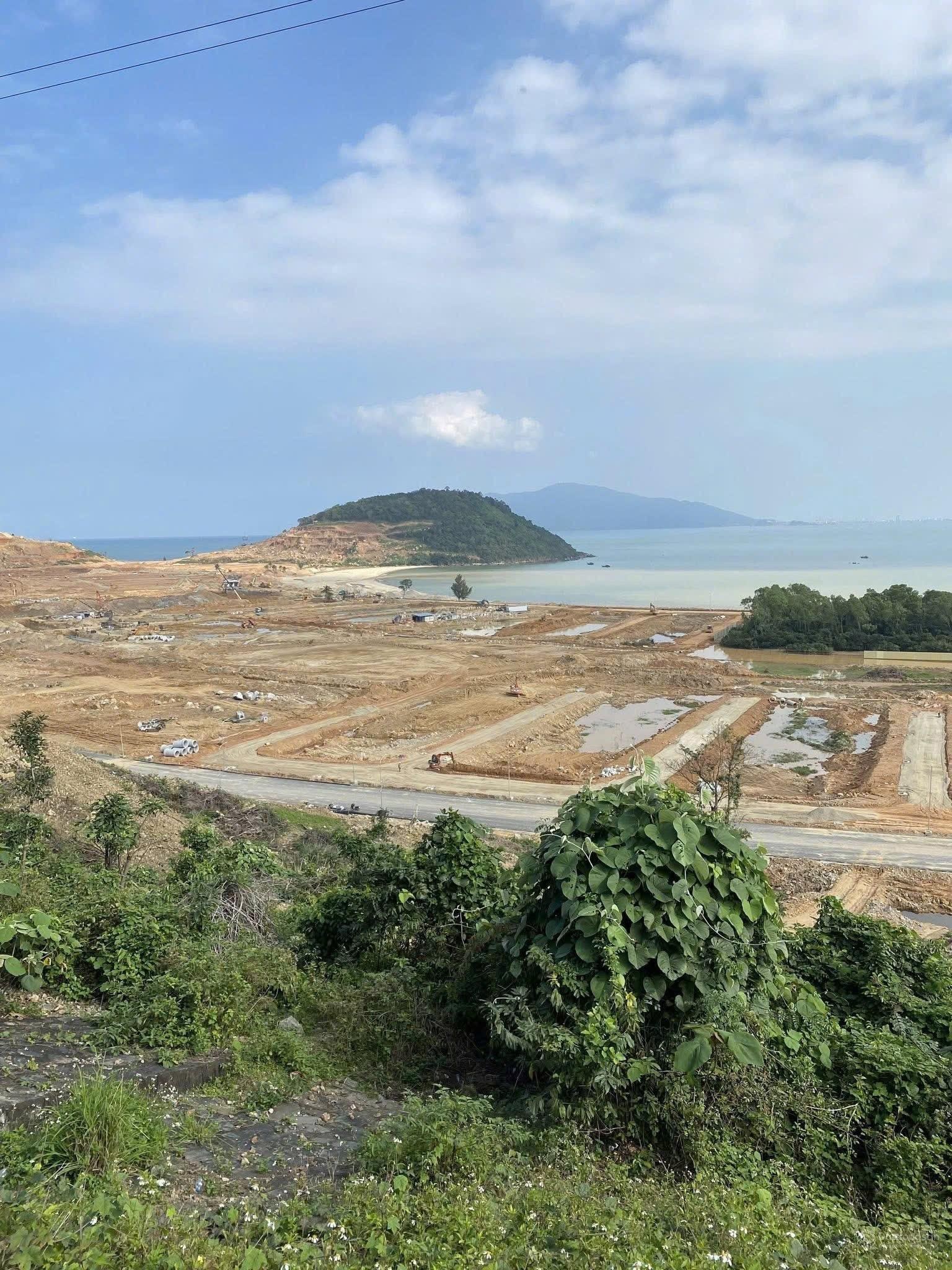 Đặt chỗ phân khu 1 Vin Hải Vân Bay cho giỏ hàng ngoại giao