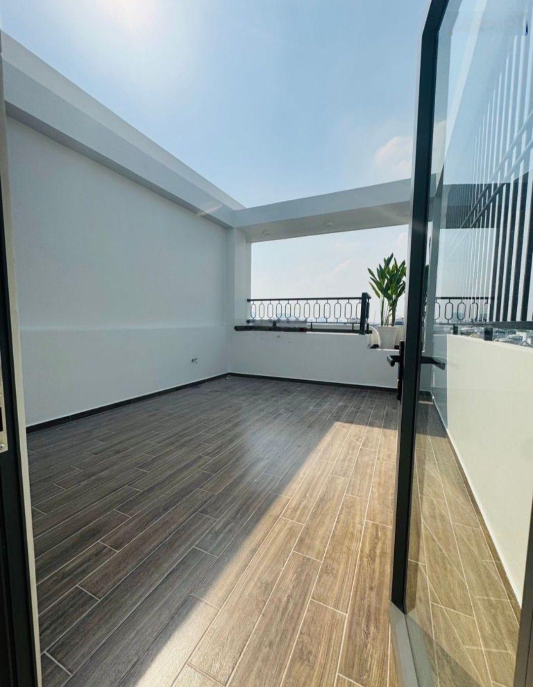 Ngốp là bán: 9 tỷ. Nhà vừa ở vừa kd siu lời. Tân Hòa Đông. Dt: 60m2. Thang máy. 7pn. Tặng nội thất