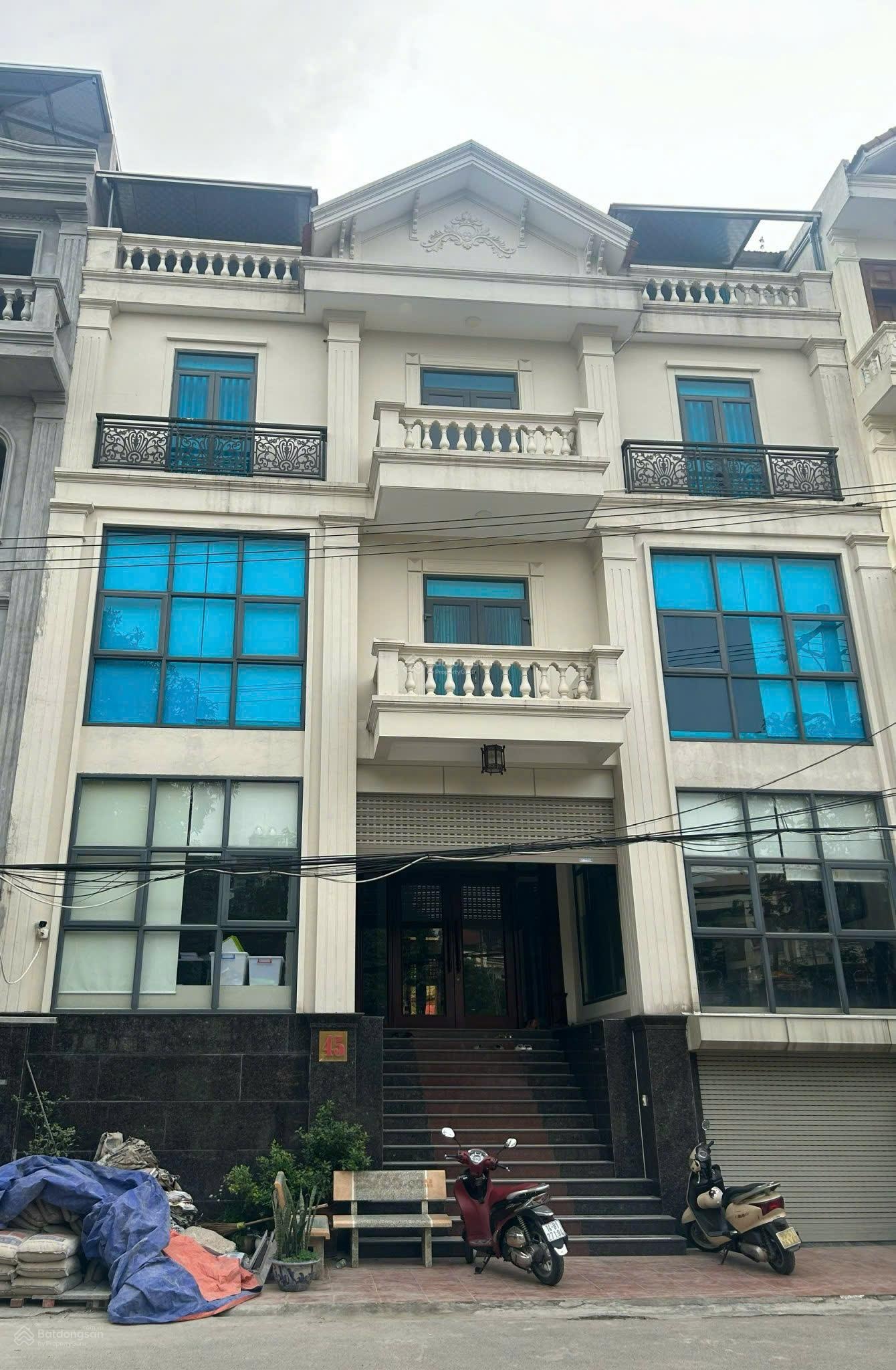 Cho thuê nhà riêng tại trung tâm phường Suối Hoa cũ, diện tích sàn khủng ~745m2