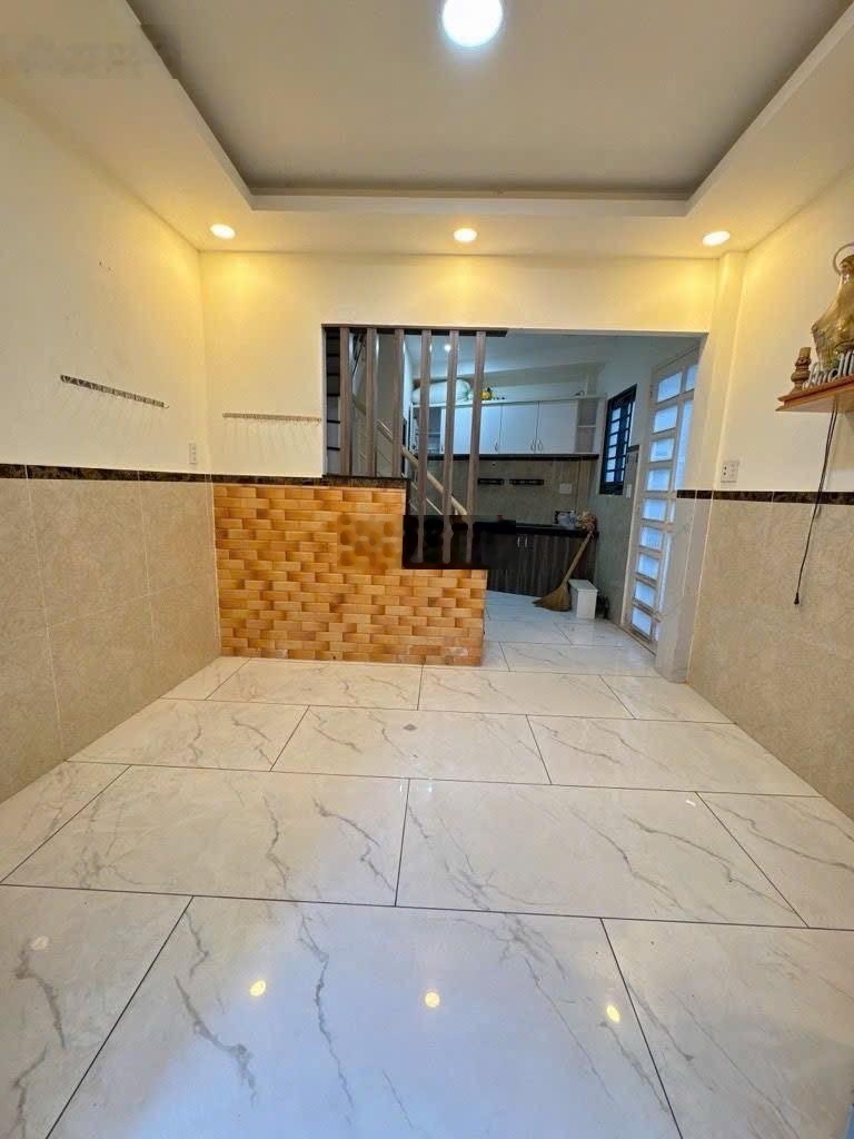 Chính chủ bán nhà nhỏ giá rẻ đón tết-ngay ngac tư hàng xanh cạnh 5 trường đại học 3,65 tỷ