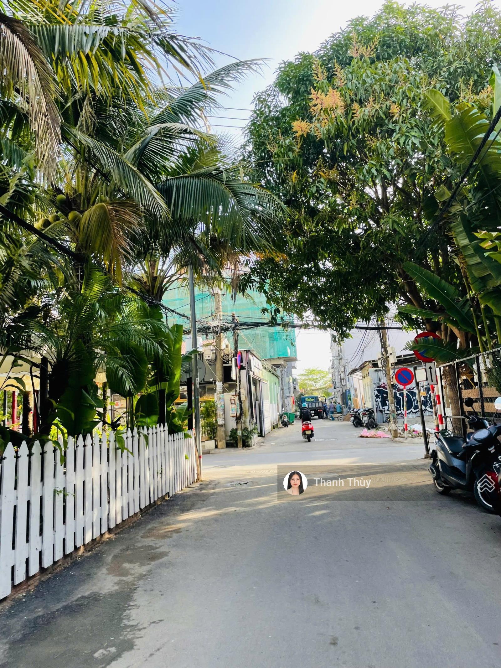 Bán đất đường Mỹ Đa Đông 8, DT: 142m2, ngang 6.5m, cách biển Mỹ Khê 400m