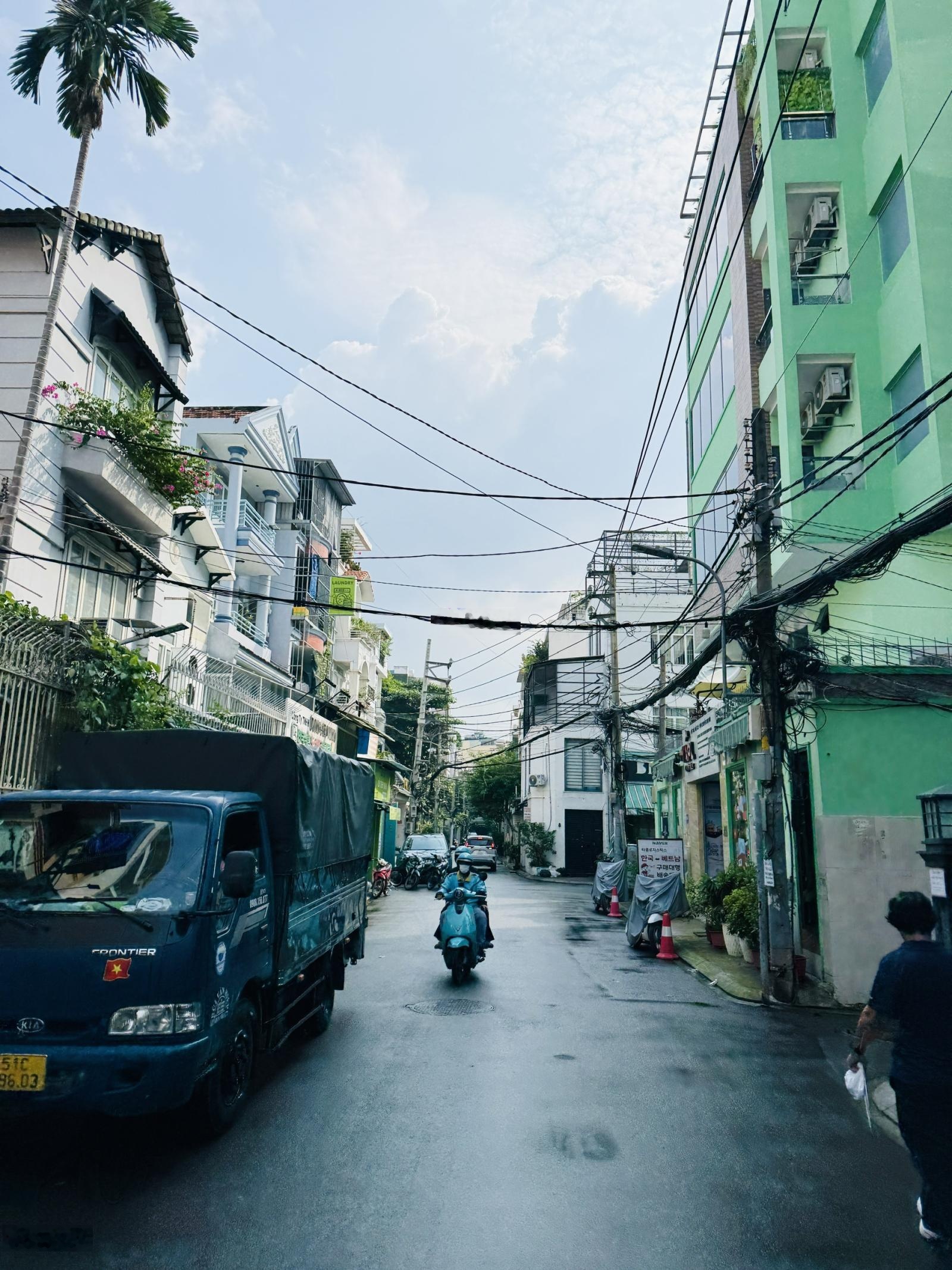 Bán nhà phường 4 Tân Bình, mặt tiền Nguyễn Trọng Lội (4,8*17) - 3 tầng