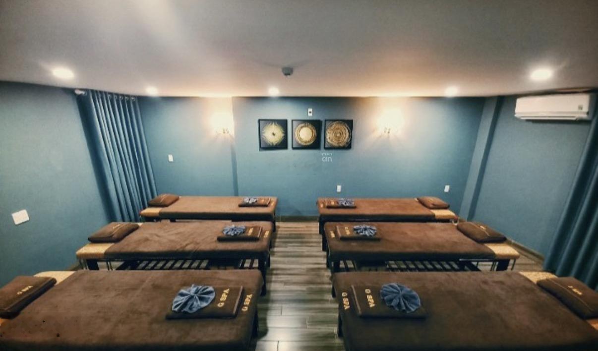 Cho thuê nhà mặt tiền Khu Phạm Văn Đồng . Thang máy . Đầy đủ đồ kinh doanh spa