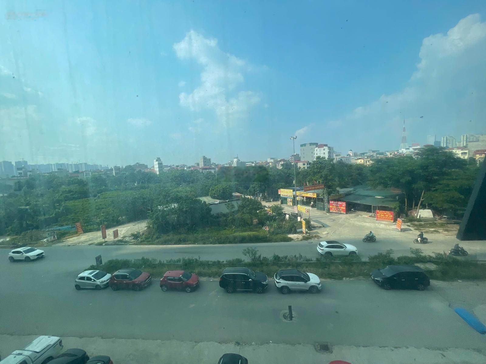 Siêu hót cho thuê 620m2, Mặt tiền 17m ngay mặt phô Tô hiệu Hà đông phù hợp làm siêu thị, showroom..