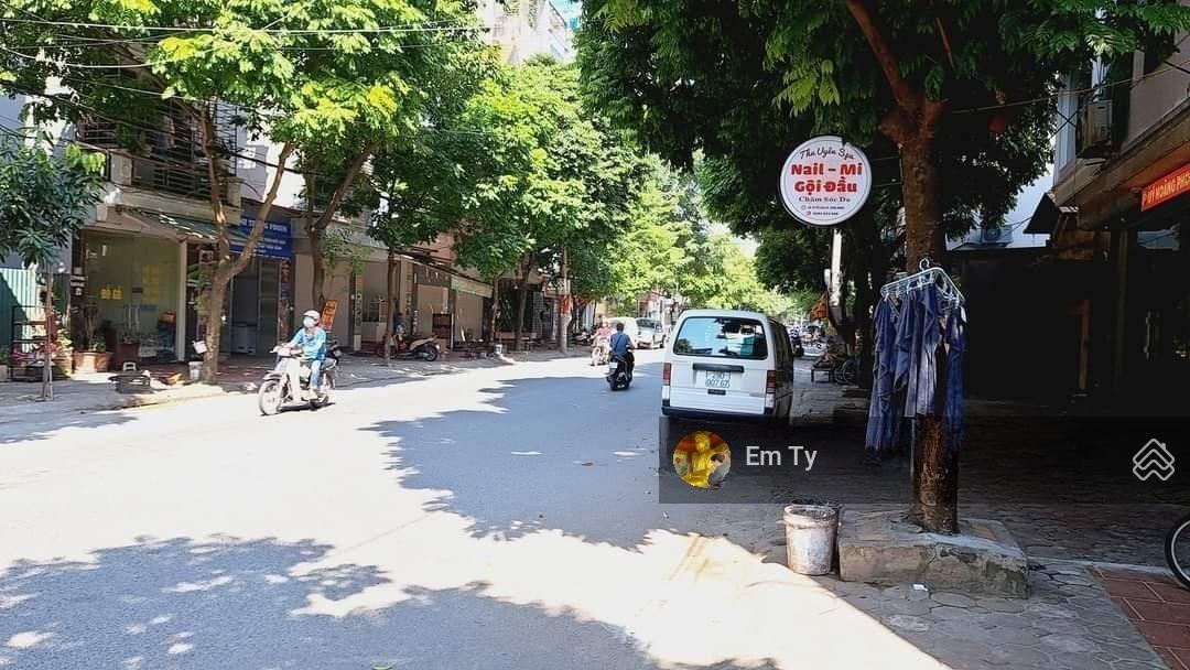 Chính chủ nhờ bán đất Đa Sỹ_Đường ô tô_Vài bước ra phố_Diện tích khủng_Đầu tư dòng tiền ngon luôn