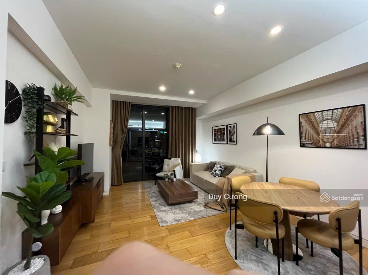 Cho thuê căn hộ 2 phòng ngủ, tầng 18 Indochina Plaza, Xuân Thủy