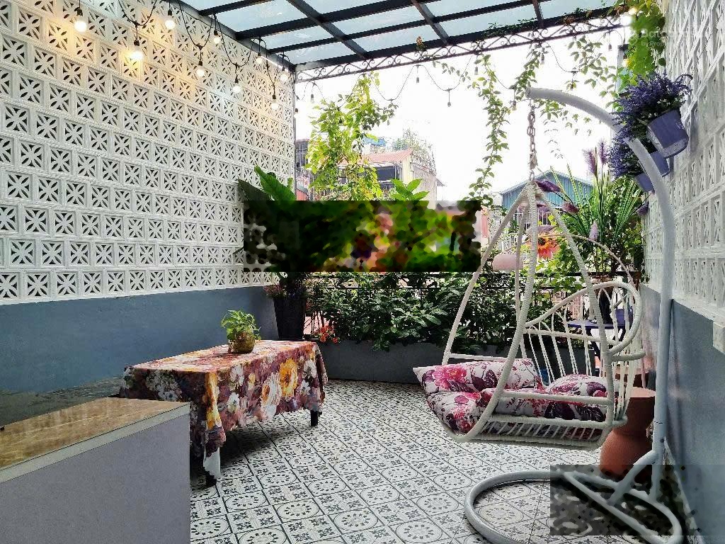 Nhà đẹp, hiện đại, nội thất full, khách ring vào luôn nhà đón tết nđ sum vầy vui hạnh phúc;