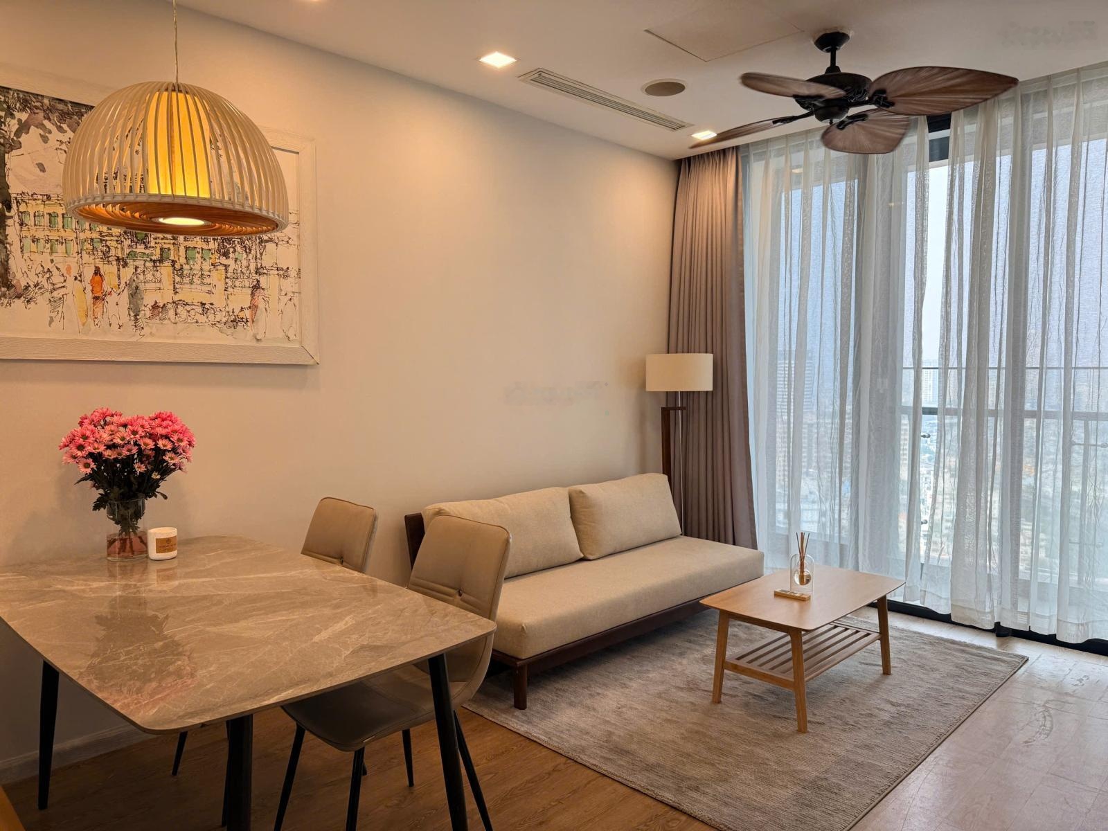 Chính chủ bán căn hộ vịnh vàng Ba Son 2PN 69m² view Landmark 81, sổ hồng, giá 15 tỷ