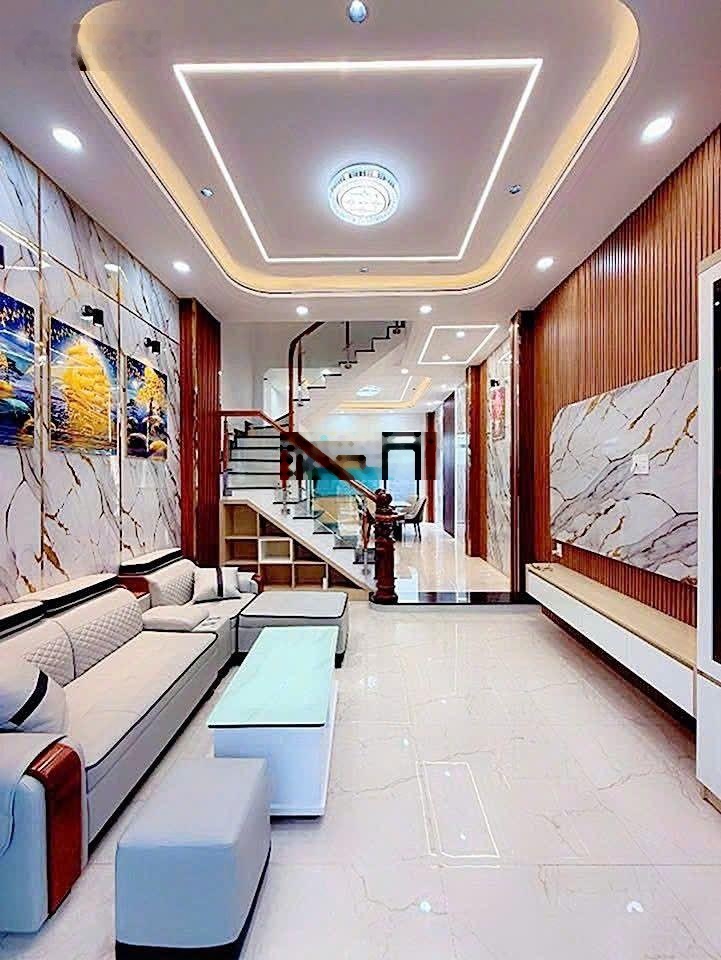 Lã Xuân Oai. Khu phân lô. Nhà 4 tầng. Nhỉnh 6 tỷ, HXH. Dtsxd 170m2, Q9, Thủ Đức