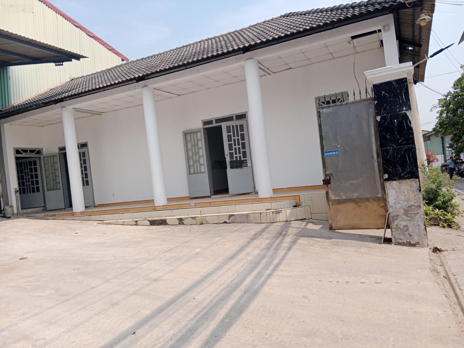 Bán xưởng 5.000 m2 giá 48 tỷ đường Tỉnh lộ 830 xã Lương Bình huyện Bến Lức Long An