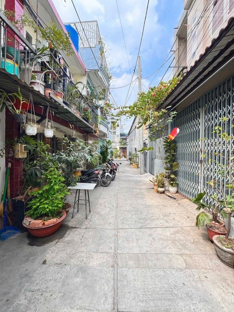 Nhà mới đón tết - 2 tầng Lê Văn Quới cách mặt tiền 2 căn DTSD 64m2 - Nhỉnh 3 tỷ