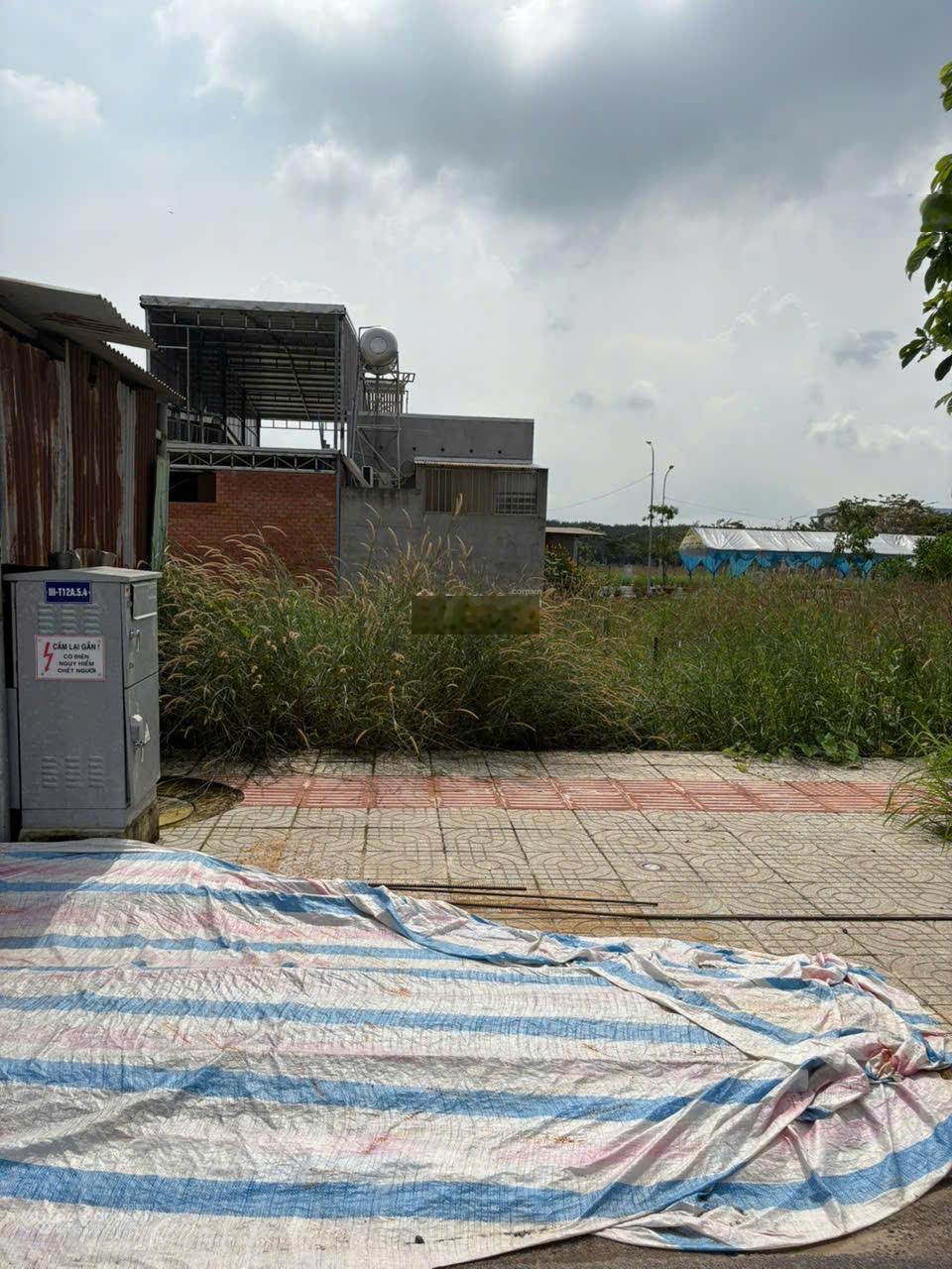 Bán đất Khu tái định cư Lộc An 80m2 ( Đã có sổ )