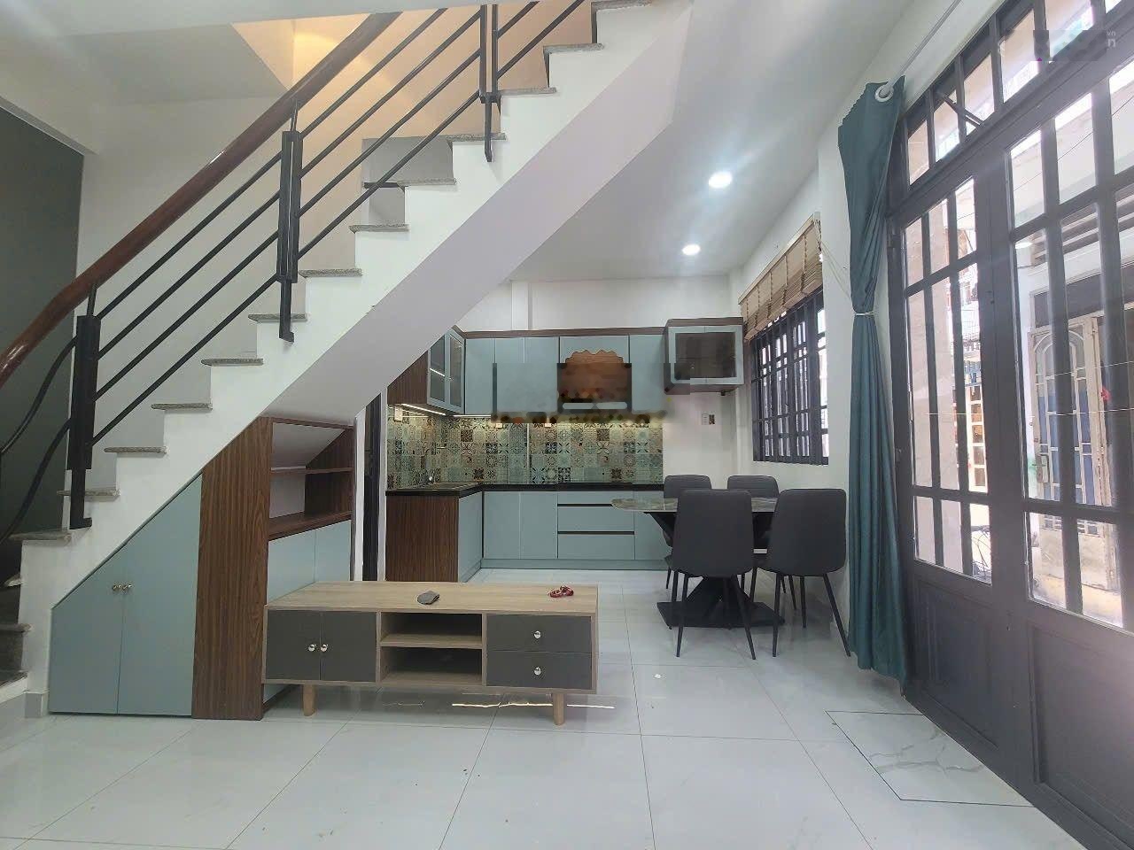 Chính chủ bán nhà 55/ Nguyễn Văn công, P3, Gò Vấp. DT 30m2. Giá 4,3 tỷ. 0985243479