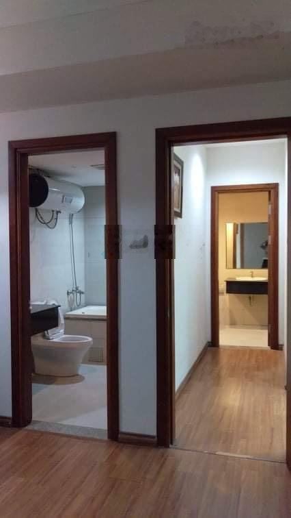 Cho thuê CC 2PN, 91m2 tại Tổ hợp 173 Xuân Thủy, giá 15 triệu VND